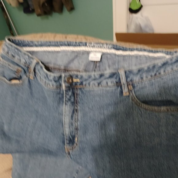 Size 22W St. John's Bay Jeans - Picture 3 of 5